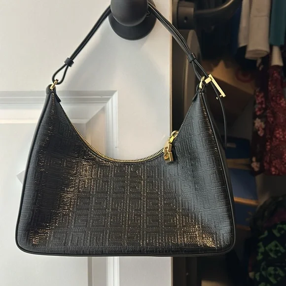 GIVENCHY Small Hobo Bag Black - Picture 3 of 9